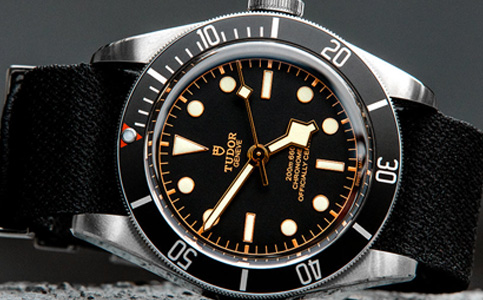 帝舵昆明官方售后中心(帝舵手表的養護)