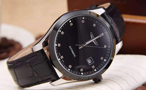 浪琴福州維修店（浪琴表帶有臟污）