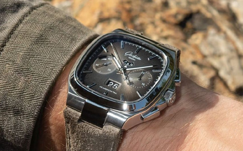 格拉蘇蒂保養費用（手表進灰的原因及解決技巧）