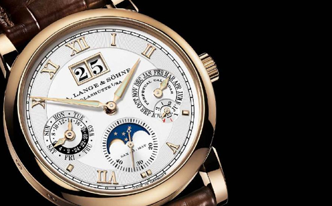 朗格官網(wǎng)客服電話（朗格手表截表帶的步驟）