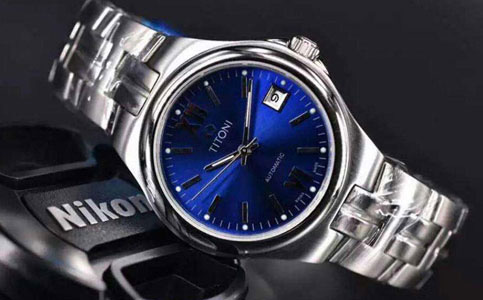 梅花官方售后維修中心（修復(fù)梅花手表的表帶劃痕）