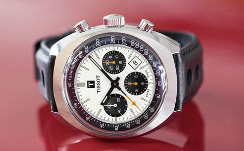 天梭手表維修點服務(wù)熱線（天梭手表的表蒙開始起霧）